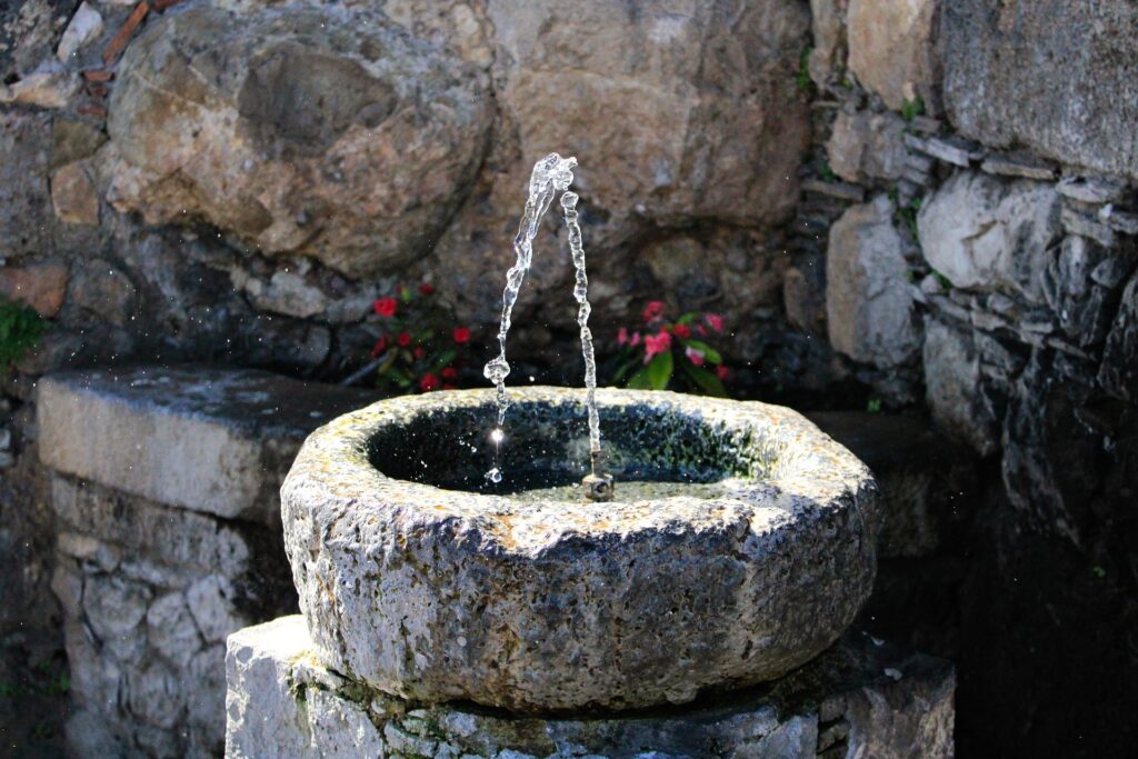 屋外の水飲み場