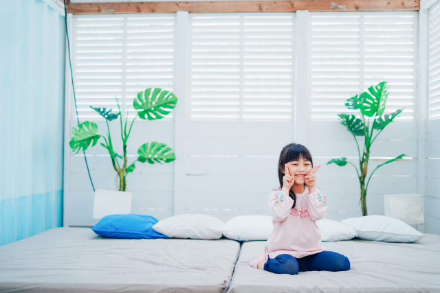 子供と一緒に寝るのは風水的にどうなのか