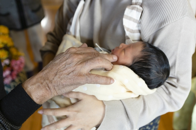 子連れの実家帰省は親が頼れないので疲れる