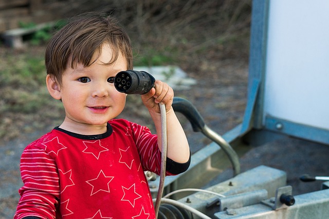 分解するのが好きな男の子供